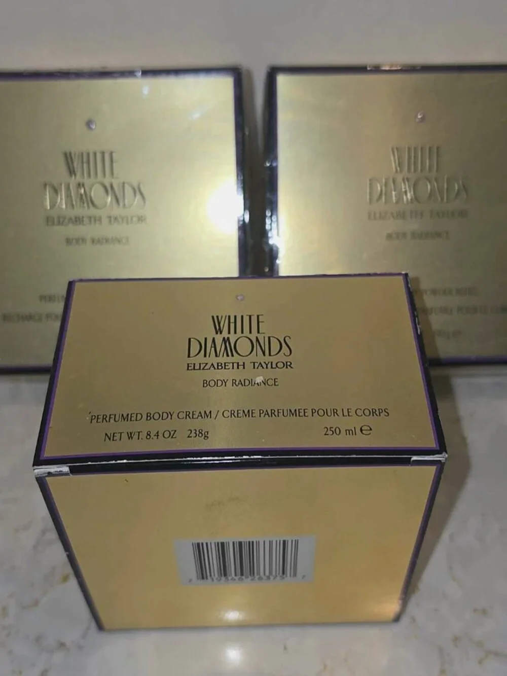 Elizabeth Taylor White Diamonds Body Radiance Set 3 Pc Body Cream & 2 Powder NIB